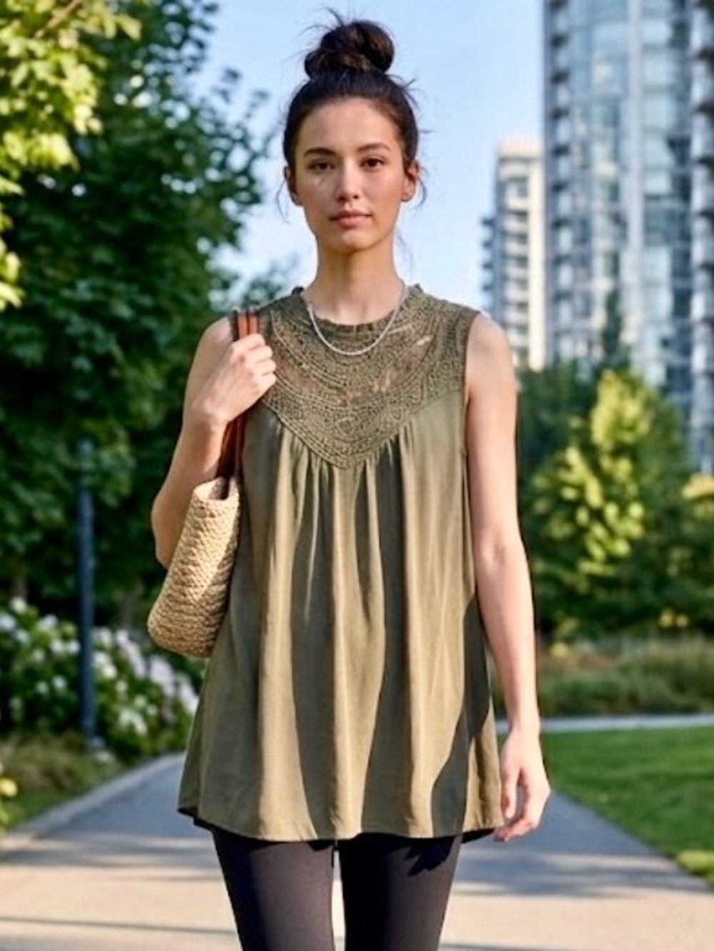 DAVI & DANI NWT Olive Crochet Yoke Sleeveless Tunic Tank